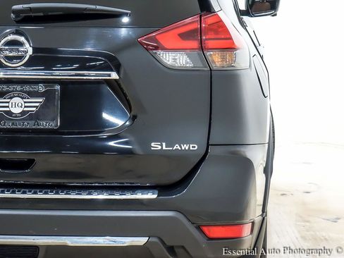 Used 2017 Nissan Rogue SL w/ SL Premium Package image 8