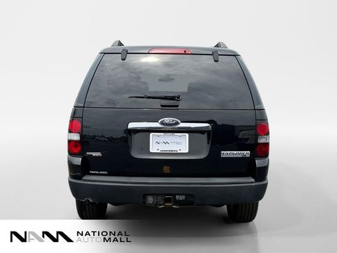 Used 2007 Ford Explorer XLT AWD/4WD image 4