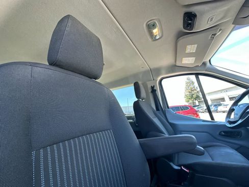 Used 2017 Ford Transit 150 XLT RWD image 19