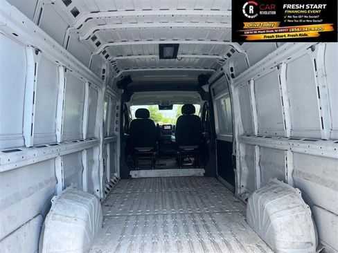 Used 2025 RAM ProMaster 3500 w/ Convenience Group FWD image 8
