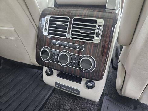 Used 2014 Land Rover Range Rover HSE AWD/4WD image 16