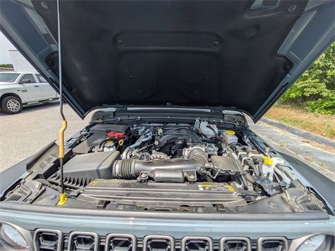 Used 2024 Jeep Wrangler Sport S image 38