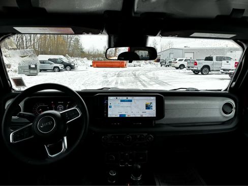 Used 2024 Jeep Wrangler Sahara w/ Dual Top Group image 13