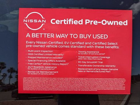 Certified 2025 Nissan Kicks SR FWD image 4