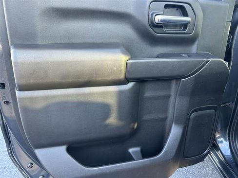 Used 2022 Chevrolet Silverado 1500 LT image 24
