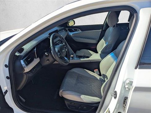 Used 2022 Genesis G70 3.3T w/ Sport Prestige Package image 10