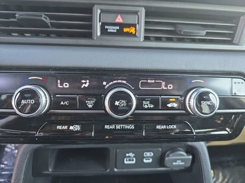 New 2025 Honda Pilot TrailSport image 24