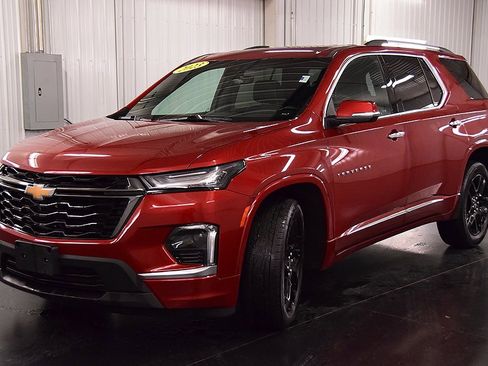 Used 2023 Chevrolet Traverse Premier w/ LPO, Floor Liner Package image 3