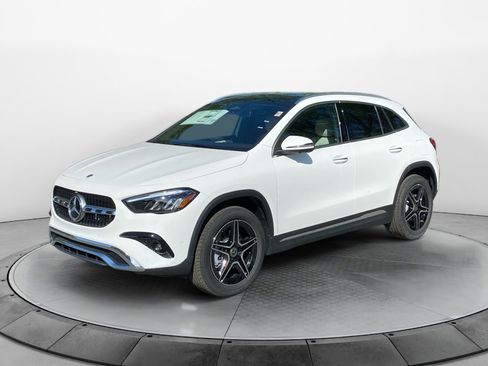 New 2026 Mercedes-Benz GLA 250 4MATIC image 3