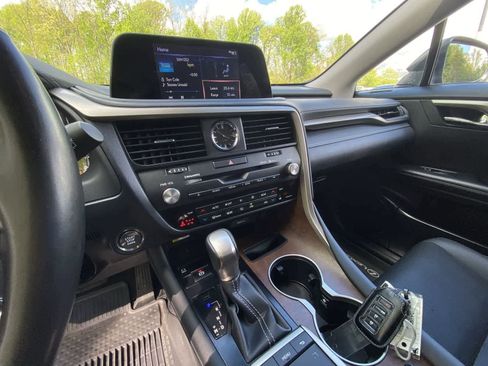 Used 2021 Lexus RX 350L Premium w/ Premium Package AWD/4WD image 34
