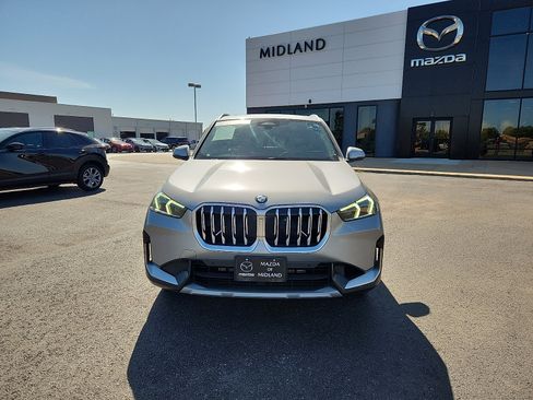Used 2024 BMW X1 xDrive28i AWD/4WD image 2