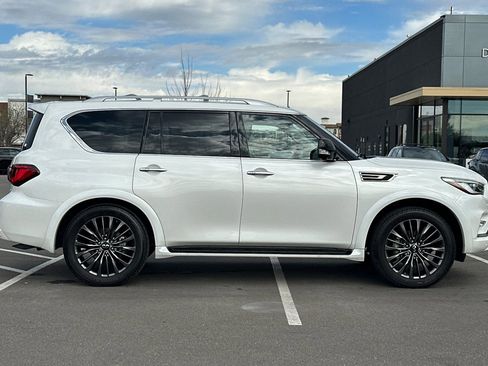 Certified 2023 INFINITI QX80 Premium Select w/ Cargo Package image 3