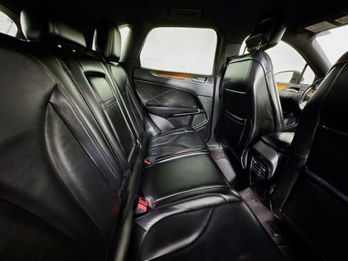 Used 2018 Lincoln MKC Select w/ Select Plus Package image 26