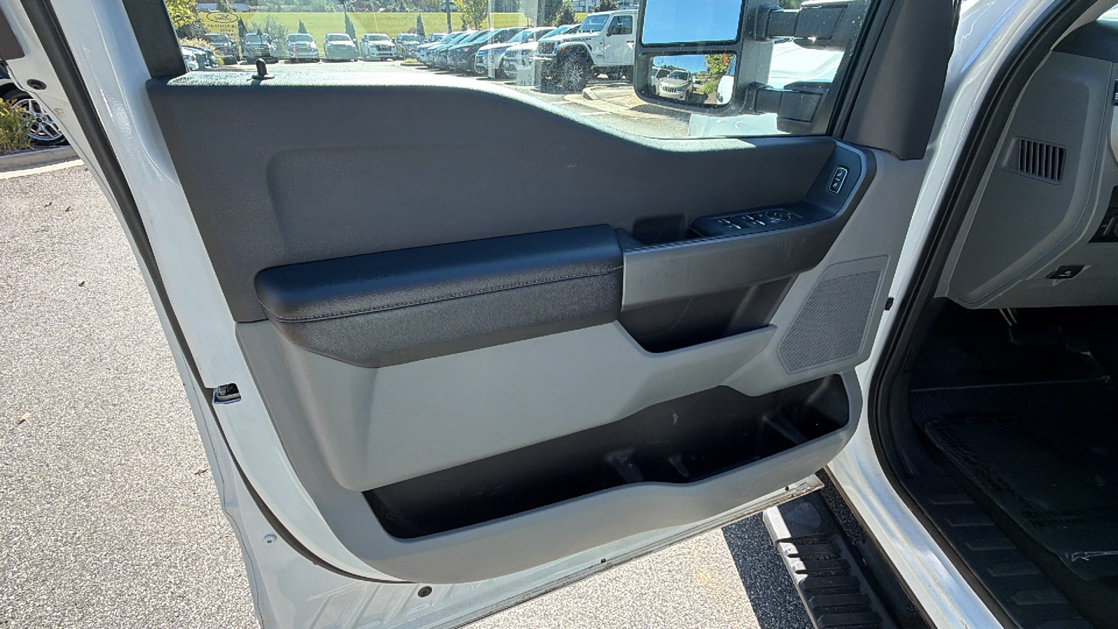 Used 2026 Ford F250 XLT AWD/4WD image 14