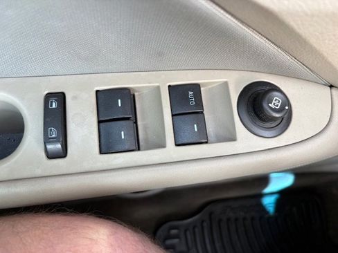 Used 2012 Ford Fusion SE FWD image 18