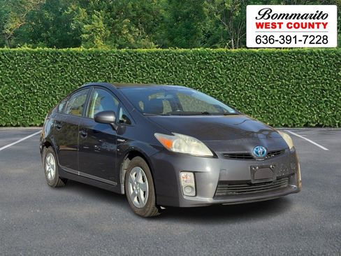 Used 2011 Toyota Prius Three image 1