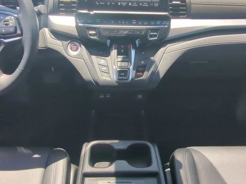 Certified 2025 Honda Odyssey EX-L image 16