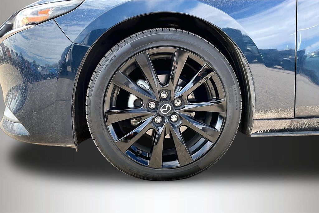 Used 2024 MAZDA MAZDA3 s FWD image 32