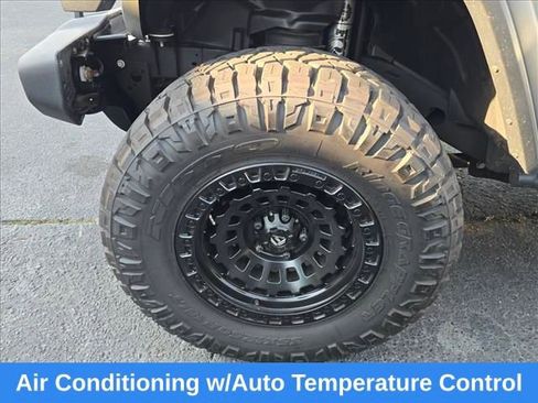 Used 2019 Jeep Wrangler Unlimited Sport S image 14