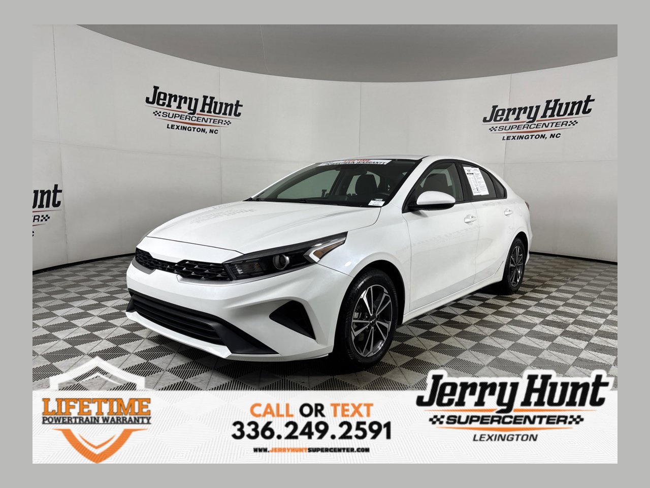 Used 2024 Kia Forte LXS FWD image 1