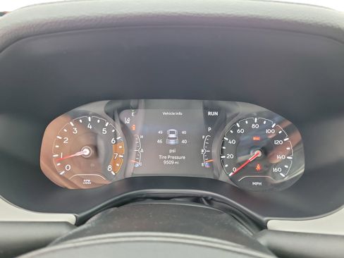 Used 2024 Jeep Compass Limited image 24