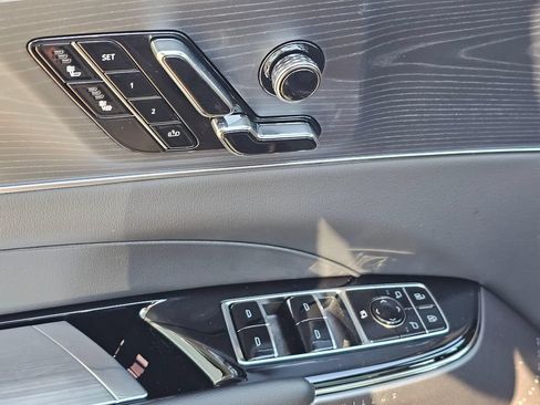 New 2026 Cadillac Lyriq Sport AWD/4WD image 22