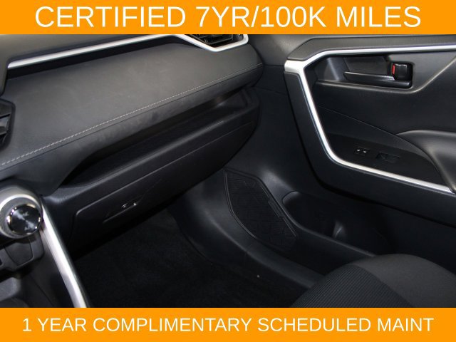 Used 2024 Toyota RAV4 LE AWD/4WD image 14