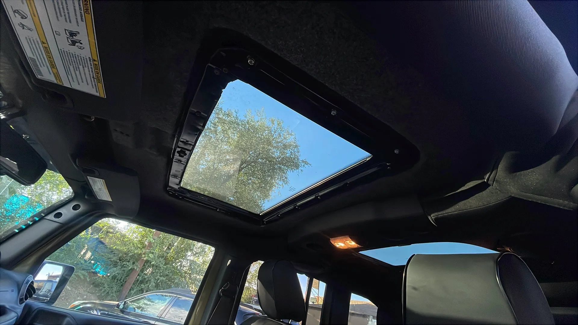 Used 2013 Jeep Wrangler Unlimited Sport AWD/4WD image 18