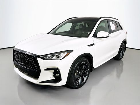 Used 2023 INFINITI QX50 Sport image 3