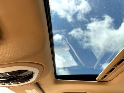 Used 2013 Porsche Cayenne image 24