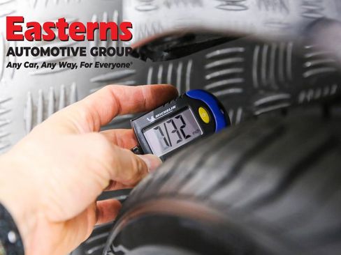 Used 2023 Tesla Model 3 Standard Range image 24