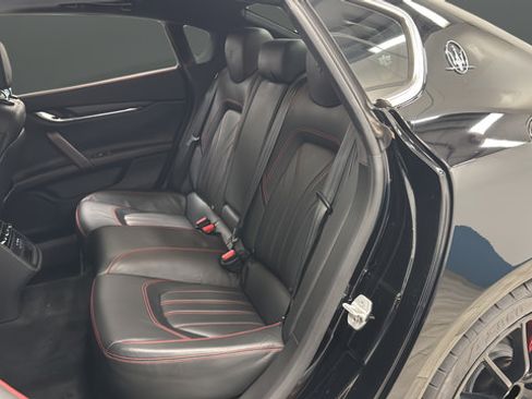 Used 2015 Maserati Quattroporte GTS RWD image 23