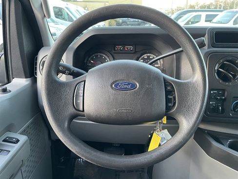 Used 2011 Ford E-350 and Econoline 350 XLT image 22