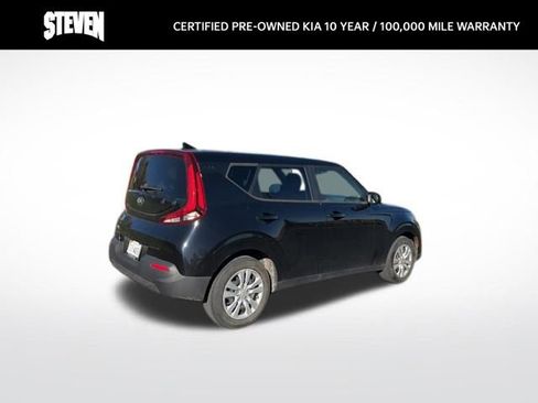 Certified 2021 Kia Soul LX image 6