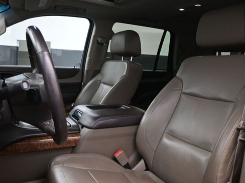 Used 2015 Chevrolet Tahoe LTZ image 12