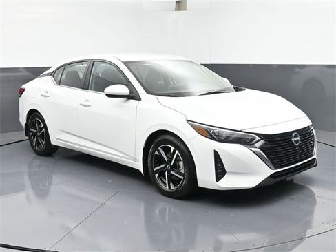 Used 2024 Nissan Sentra SV w/ All-Weather Package image 2