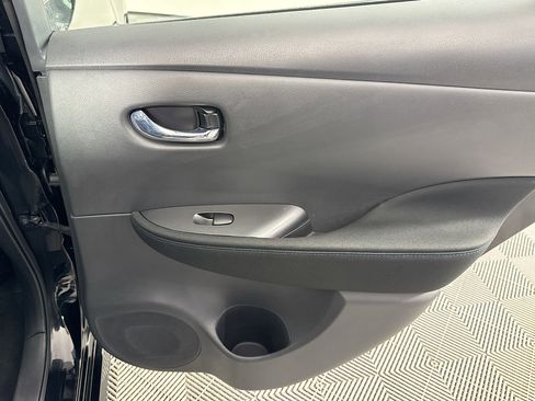 Used 2023 Nissan Leaf S image 47