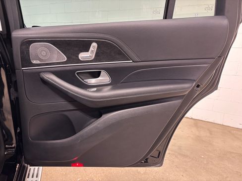 Used 2023 Mercedes-Benz GLS 450 4MATIC image 41