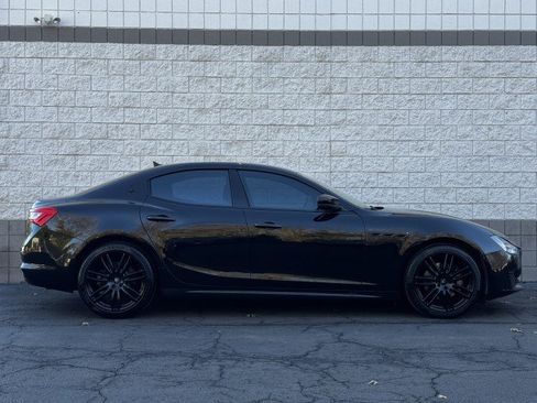 Used 2018 Maserati Ghibli RWD image 16