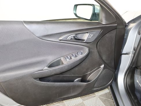 Used 2024 Chevrolet Malibu LT image 36