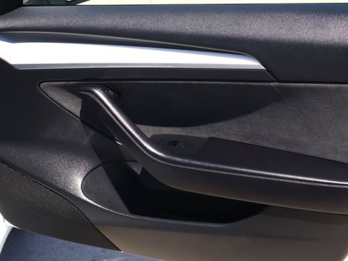 Used 2023 Tesla Model 3 Standard Range RWD image 15
