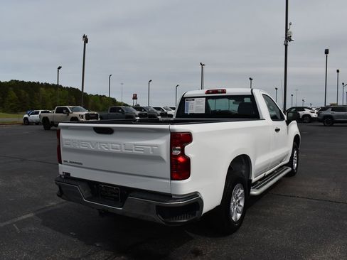 Used 2025 Chevrolet Silverado 1500 W/T image 4