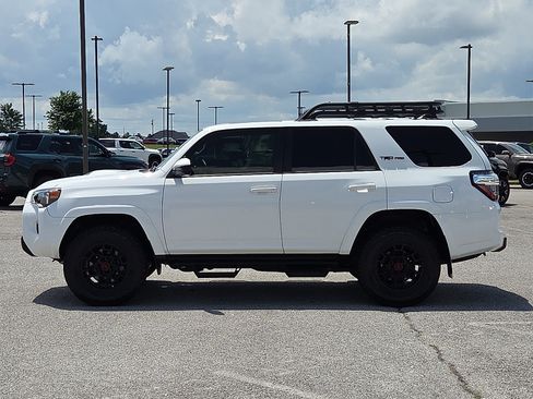 Used 2022 Toyota 4Runner TRD Pro AWD/4WD image 3