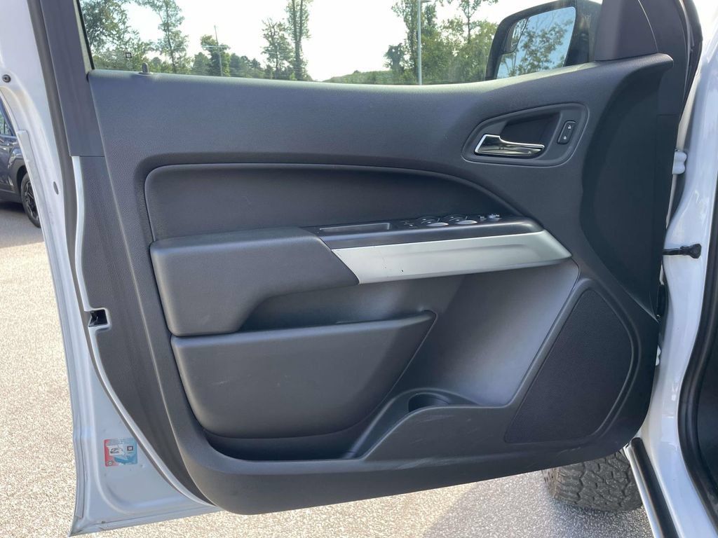 Used 2022 Chevrolet Colorado ZR2 w/ Colorado ZR2 Bison Edition AWD/4WD image 14