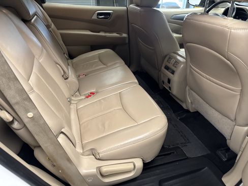 Used 2017 Nissan Pathfinder SL w/ SL Premium Package image 14