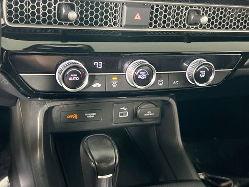 Used 2023 Honda Civic Sport image 15