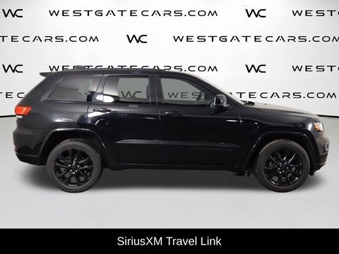 Used 2018 Jeep Grand Cherokee Altitude image 47