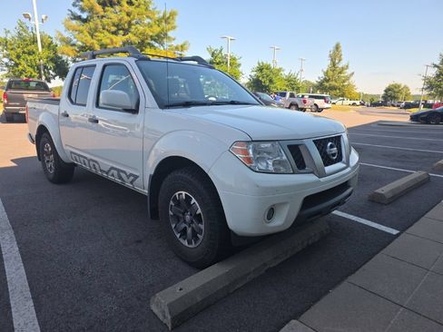 Used 2020 Nissan Frontier PRO-4X w/ Pro-4x Utility Package AWD/4WD image 4