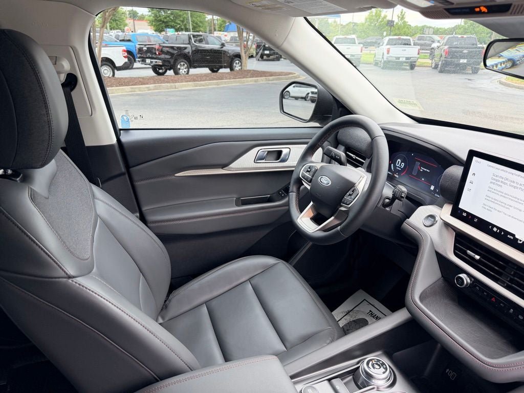 New 2026 Ford Explorer Active w/ Active Comfort Package RWD image 9