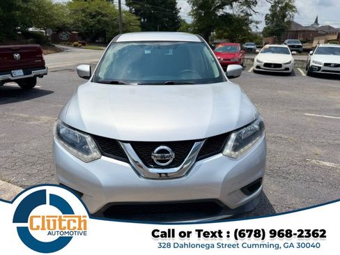 Used 2016 Nissan Rogue S FWD image 2